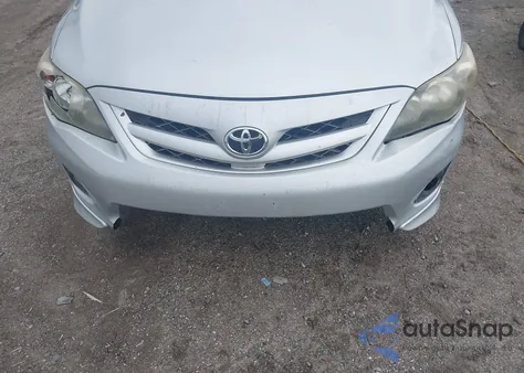 2013 Toyota Corolla S z USA, uszkodzony, nr VIN 5YFBU4EE1DP078047